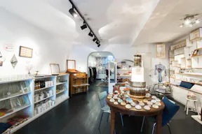 Beautiful boutique in Happening DePijp - Image 7
