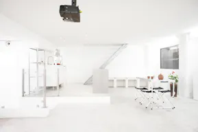 Pop-Up Showroom in Étienne-Marcel - Image 6