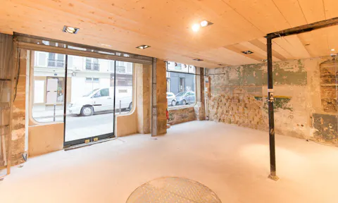 Urban Pop-Up Store in Le Marais - Image 0