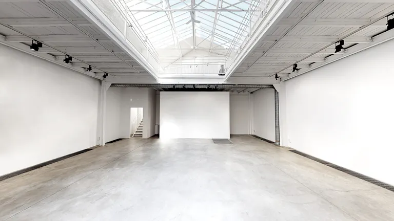 Art Gallery - Showroom in Le Marais - Image 0
