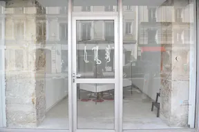 Art Gallery - Showroom in Le Marais - Image 3