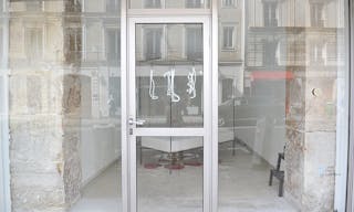 Art Gallery - Showroom in Le Marais - Image 3