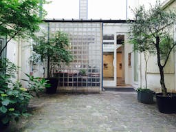 Art Gallery - Showroom in Le Marais - Image 4