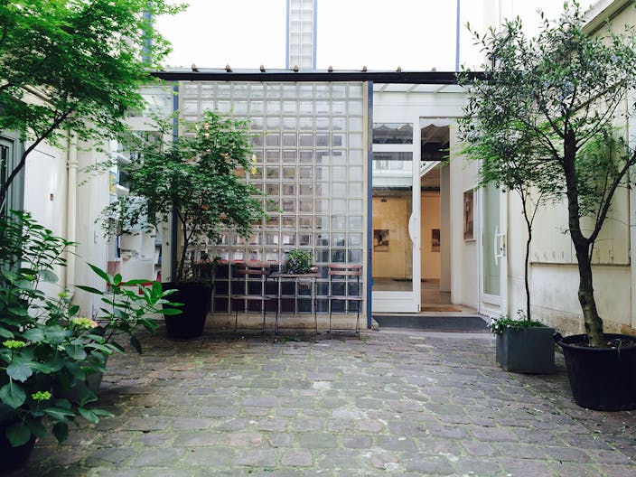 Art Gallery - Showroom in Le Marais - Image 4