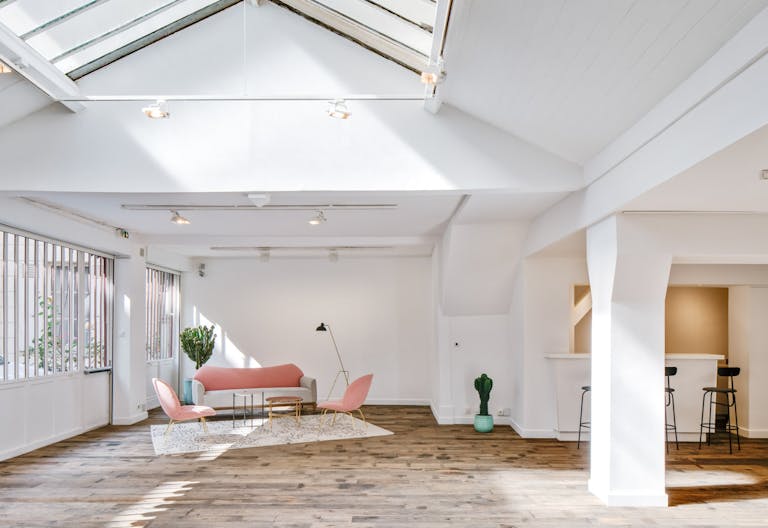 Bright Showroom in Le Marais - Image 1