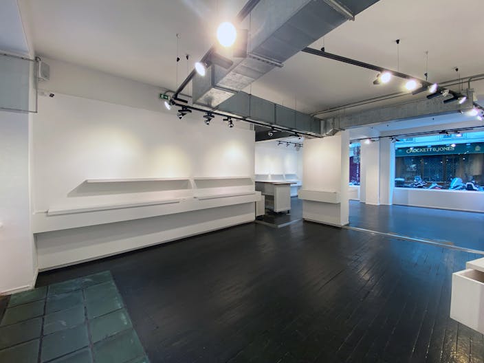 Fashion Week Showroom in Le Marais - Image 1