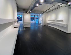 Fashion Week Showroom in Le Marais - Image 2