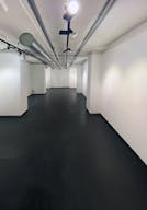 Fashion Week Showroom in Le Marais - Image 4