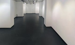 Fashion Week Showroom in Le Marais - Image 4