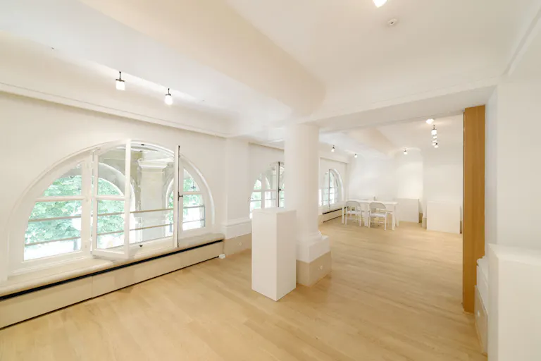 Modern and Spacious Venue in Palais-Royal - Image 4