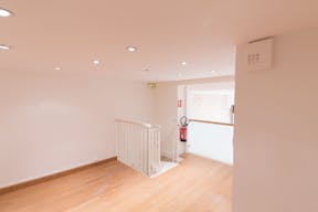 Pop-Up Store in Sentier - Image 3