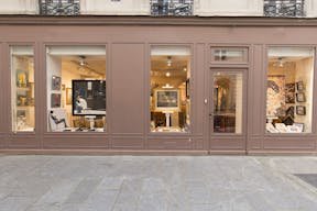 Unique Pop-Up Gallery in Le Marais - Image 1