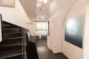 Unique Pop-Up Gallery in Le Marais - Image 4
