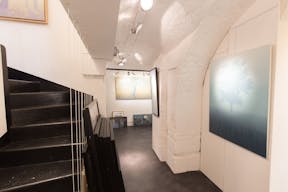 Unique Pop-Up Gallery in Le Marais - Image 4