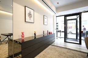 Boutique Shop Prime Location Rue Saint-Honoré - Image 3