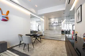 Boutique Shop Prime Location Rue Saint-Honoré - Image 4