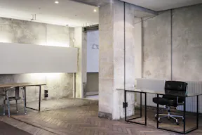 Showroom in Enfants-Rouges - Image 5