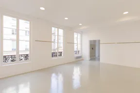 Bright Pop-Up Space in Le Marais - Image 0
