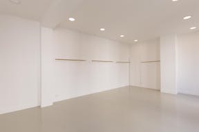 Bright Pop-Up Space in Le Marais - Image 4