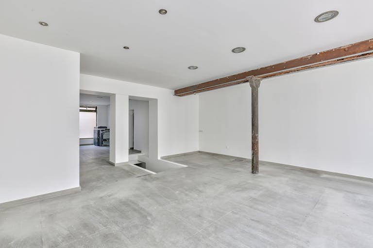 Modern Space in Ledru-Rollin - Image 1
