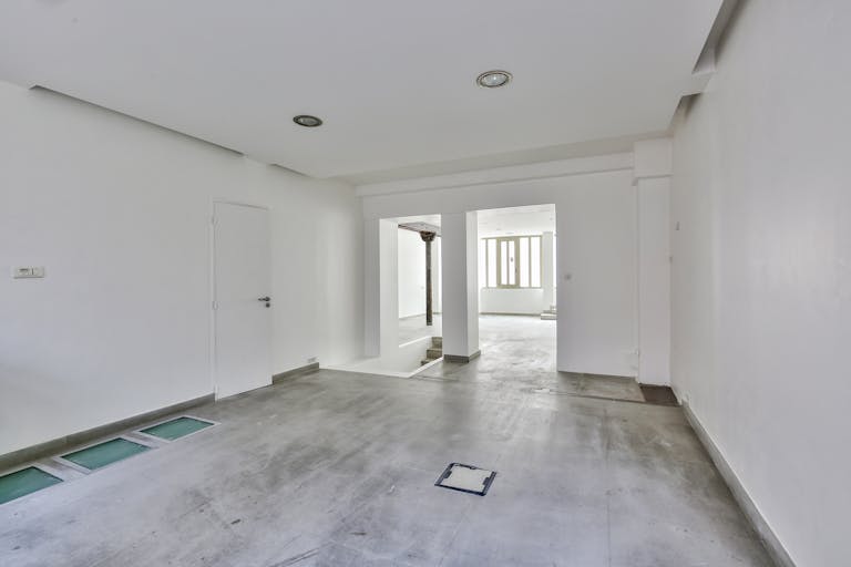 Modern Space in Ledru-Rollin - Image 4