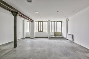 Modern Space in Ledru-Rollin - Image 6