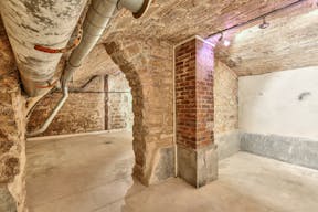 Modern Space in Ledru-Rollin - Image 9