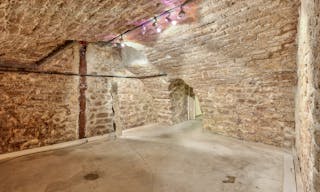 Modern Space in Ledru-Rollin - Image 11