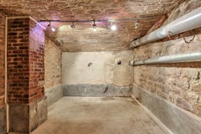 Modern Space in Ledru-Rollin - Image 12