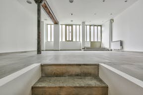 Modern Space in Ledru-Rollin - Image 13