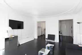 Classic Space in Madeleine - Image 2
