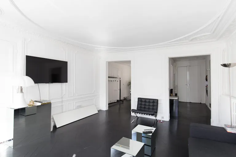 Classic Space in Madeleine - Image 2