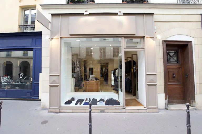 Classic Boutique in Le Marais - Image 1