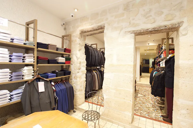 Classic Boutique in Le Marais - Image 4