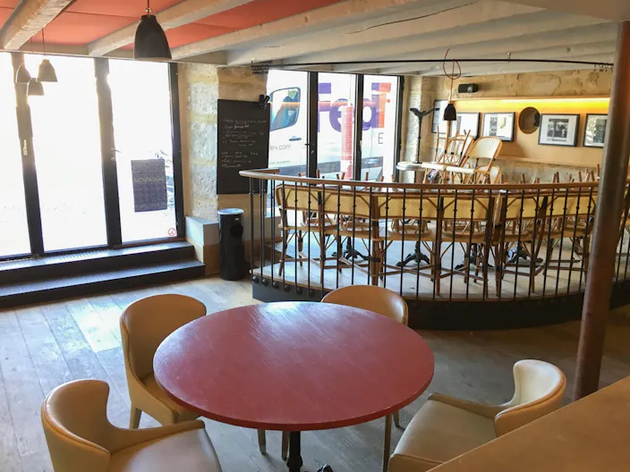 Showroom on The Seine - Image 1