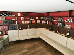 Showroom on The Seine - Image 3