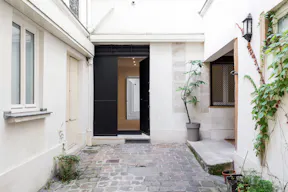 Showroom lumineux sous verrière – 270 m² – Haut-Marais - Image 7