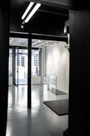 central Marais showroom 50 square meters - Image 1