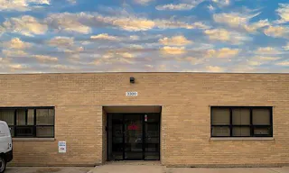 Versatile industrial property - perfect for your business needs - Image 3