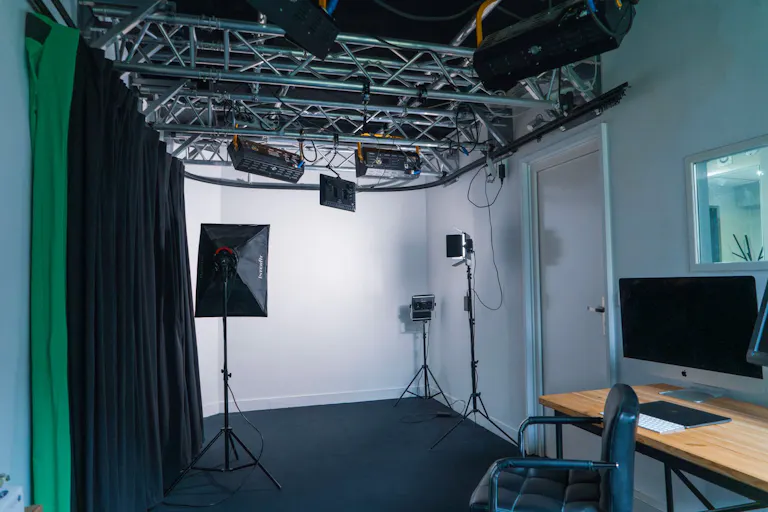 Studio Photo & Tournage - Image 0
