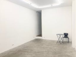 Charming Gallery in Le Marais - Image 8