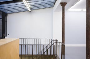 Iconic Pop-Up Gallery in Le Marais - Image 2