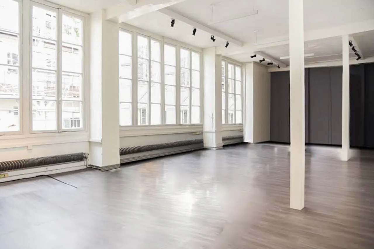 Beautiful Space in Beautiful Belleville - Image 1