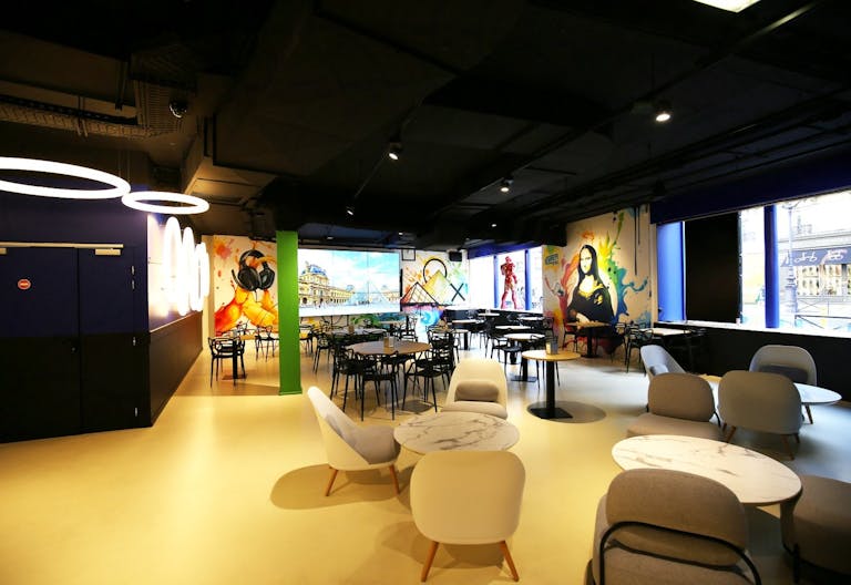 Pop-Up Store for Rent - Louvre Museum - Image 3