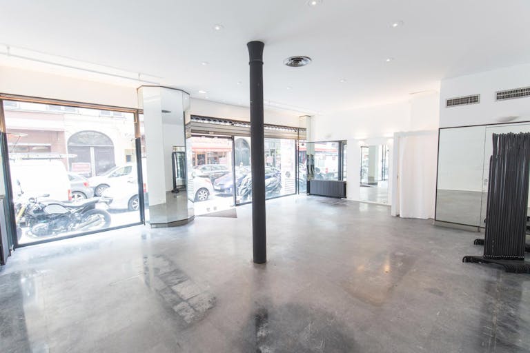 Pop-Up Store in Palais-Royal - Image 0