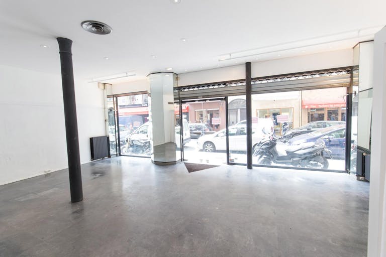 Pop-Up Store in Palais-Royal - Image 1