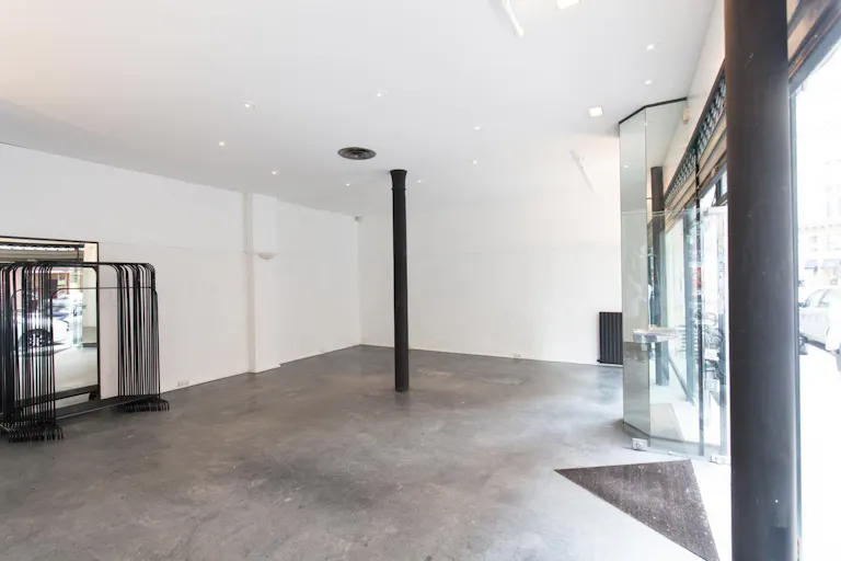 Pop-Up Store in Palais-Royal - Image 2