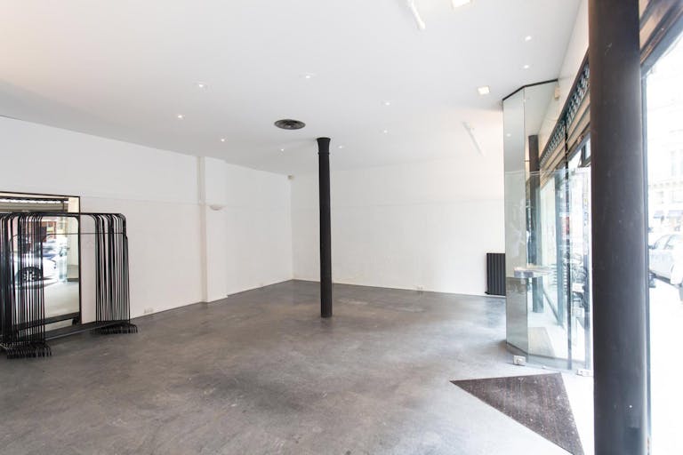 Pop-Up Store in Palais-Royal - Image 2