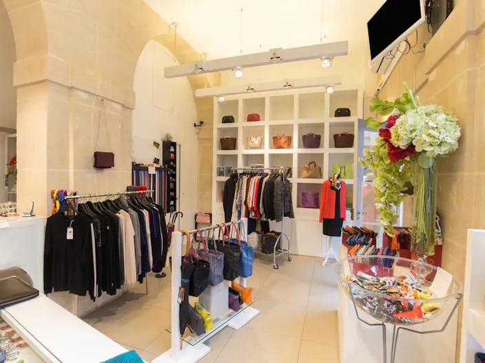 Boutique in Busy Le Marais - Image 4
