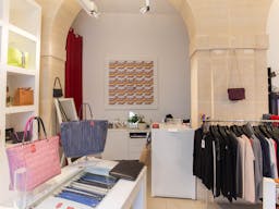 Boutique in Busy Le Marais - Image 5